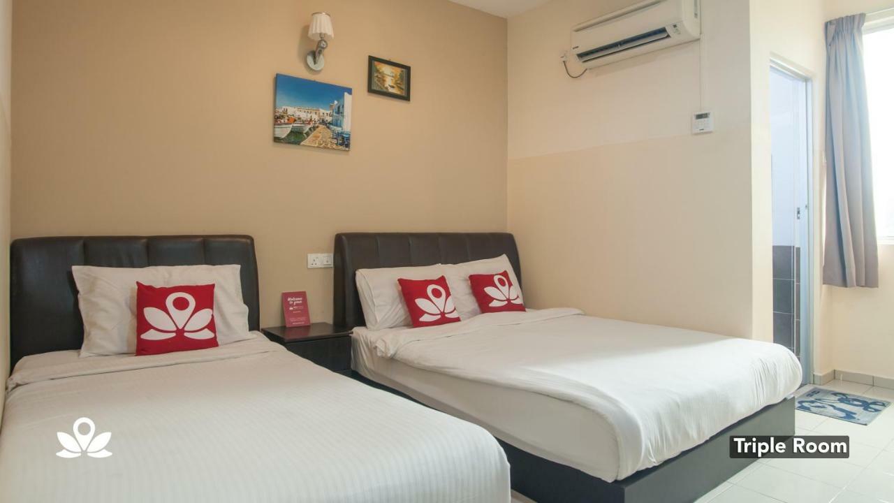 Zen Rooms Golden Star Kuantan Bagian luar foto